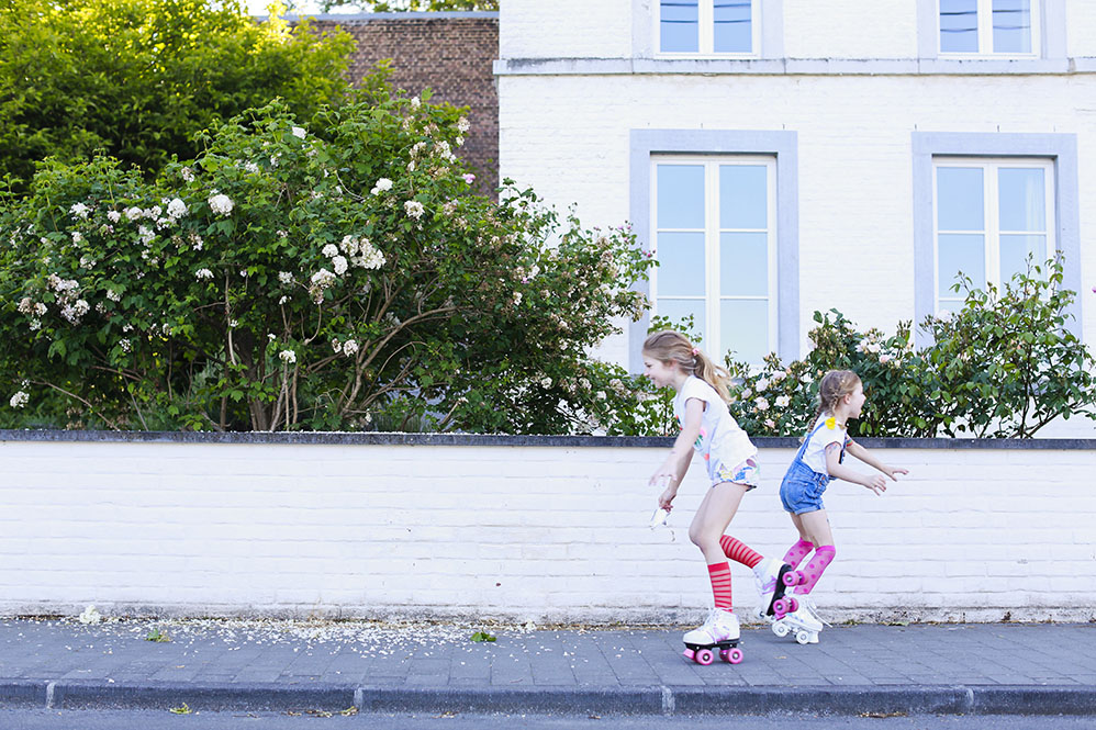 Kids > Skating Sisters023©rosemagic-Nathalie Bougelet